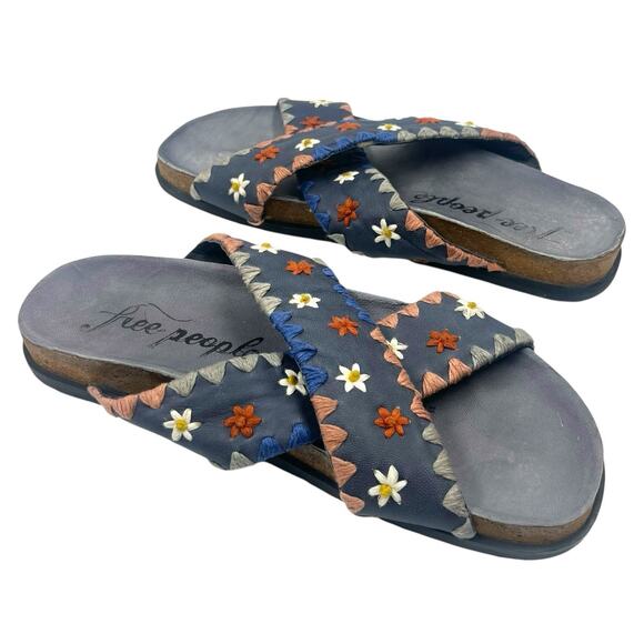 FREE PEOPLE BLUE WILDFLOWERS CROSSBAND BOHO SLIDE SANDALS EMBROIDERED GUC 39 8.5 - Picture 1 of 6